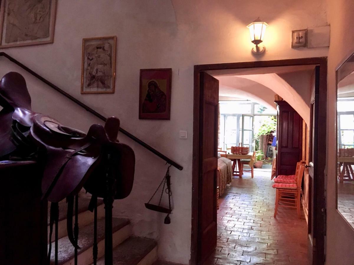 Les Asphodeles Bed & Breakfast *