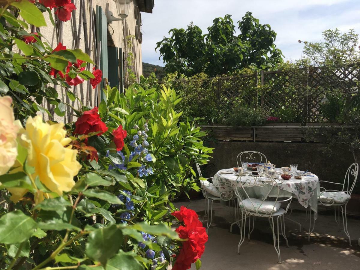 Les Asphodeles Bed & Breakfast *